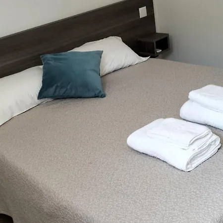 게스트하우스 A Trajadinha Do Lima *