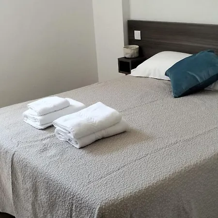 A Trajadinha Do Lima 게스트하우스