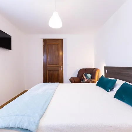 게스트하우스 A Trajadinha Do Lima